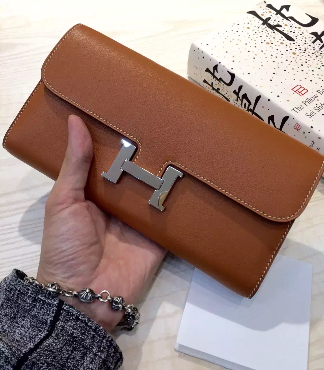 Hand Stitching Hermes Constance Wallet Swift Leather CK18 Etoupe ...  