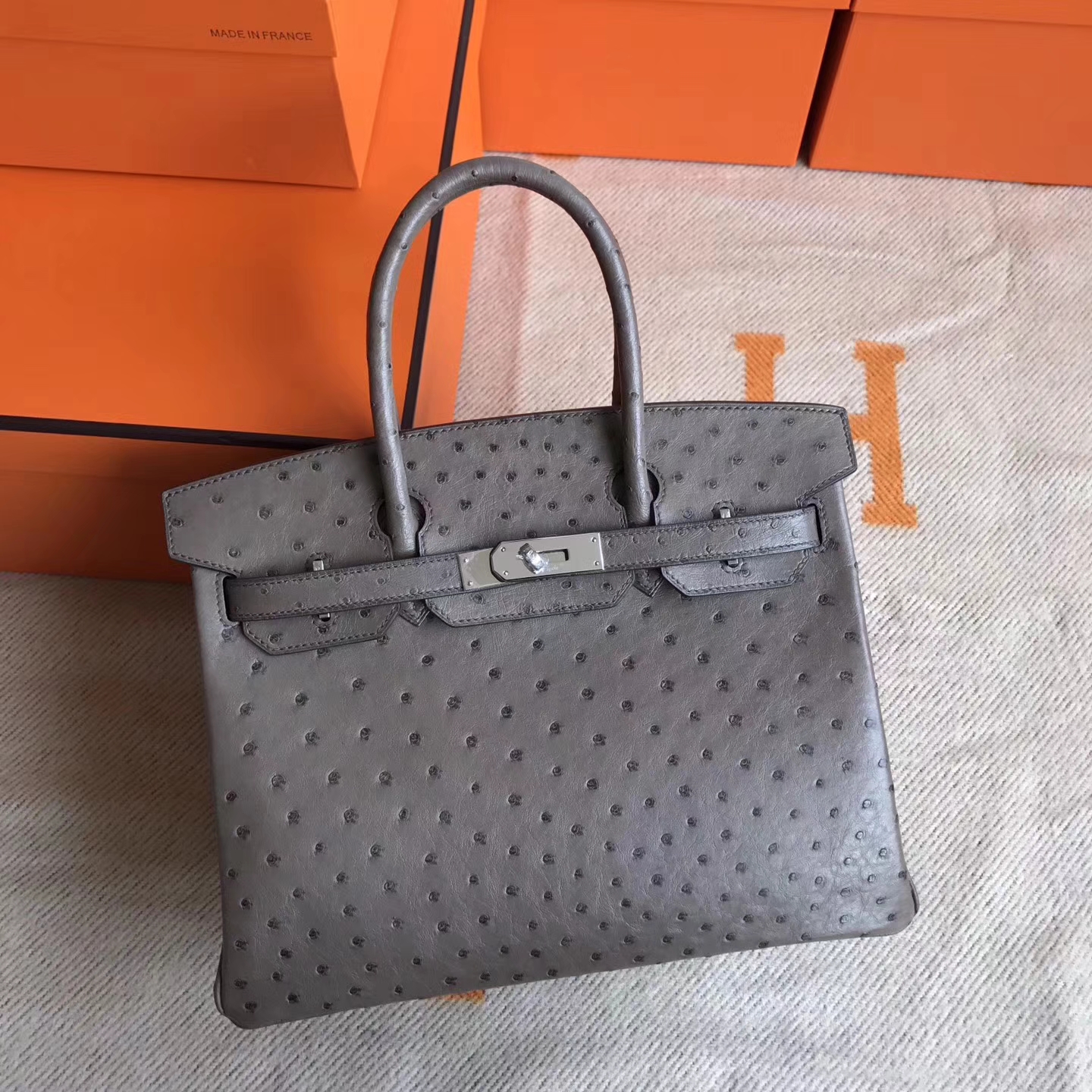 Fashion Hermes Ostrich Leather Birkin30cm Handbag in Mousse Grey Silver ...