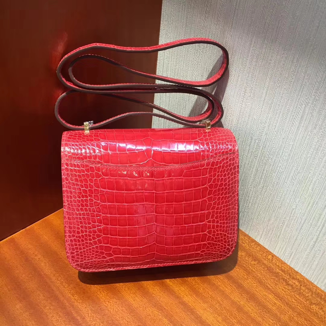 New Arrival Hermes A5 Bougainvillier Red Shiny Crocodile Constance19CM ...