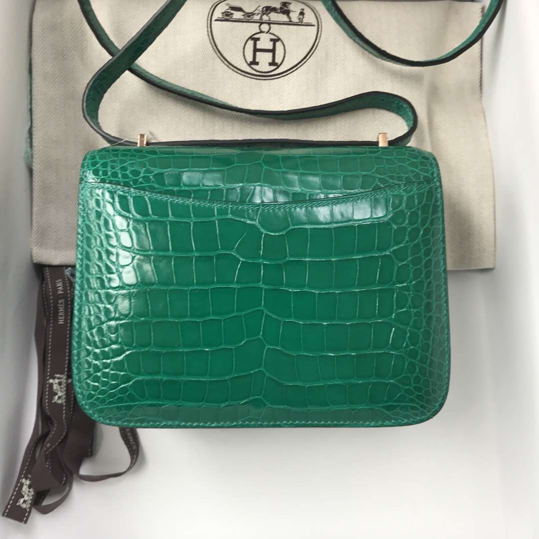 Luxury Hermes 6Q Emerald Green Shiny Crocodile Leather Constance18CM ...